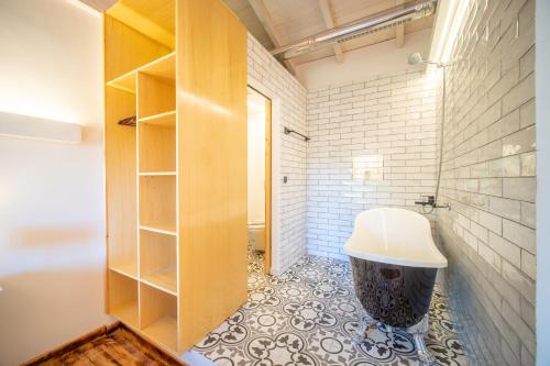 A bathroom at Villa Adamantia Paxos