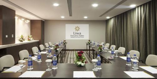 Konferenční prostory v ubytování Oaks Liwa Executive Suites