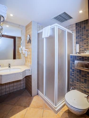 Bagno di Villa Side Hotel