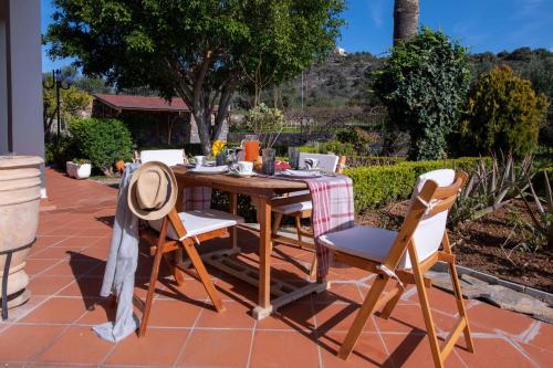 Fotografie z fotogalerie ubytování Almyros Houses, by the sea v destinaci Agios Nikolaos