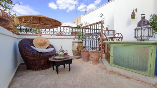RIAD DAR En-Nawatにあるバルコニーまたはテラス
