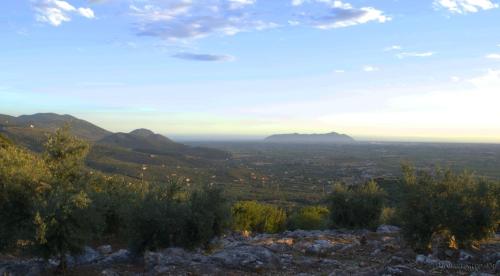 a view of the mountains from the top of a hill at Tenuta Palma in Sonnino