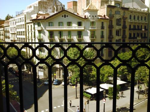 Gallery image of Gaudi Apartment 2 in Barcelona