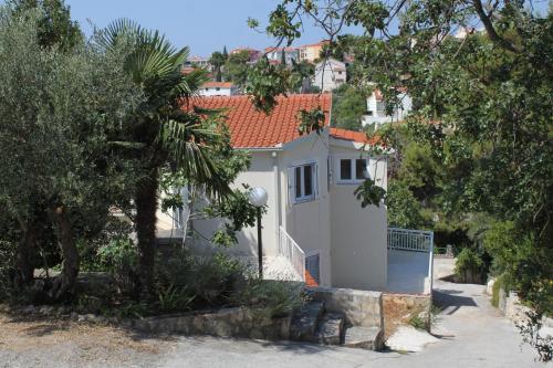 Fotografia z galérie ubytovania Seaside holiday house Mavarstica, Ciovo - 9206 v Trogiri