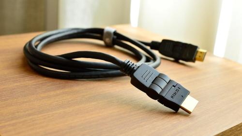a usb cable sitting on top of a table at JR East Hotel Mets Premier Tokyo Bay Shinkiba in Tokyo