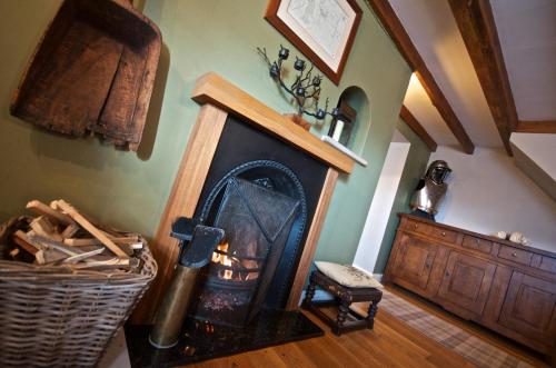 Stunning Yew Tree Cottage – Photos 4