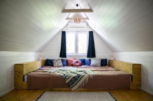 Posteľ alebo postele v izbe v ubytovaní Kikapcsol-LAK