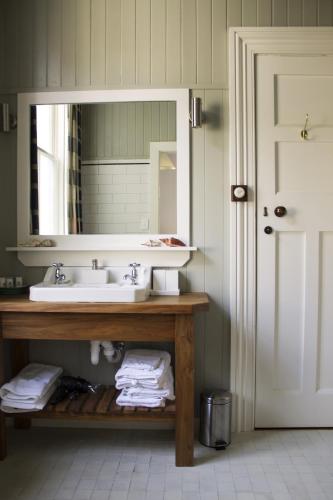 Ένα μπάνιο στο Wallingford Homestead