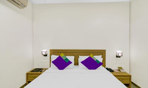 Letto o letti in una camera di Treebo Premium Brijinn