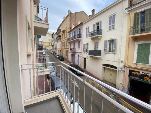 C048 Studio Spacieux proche Plages et Palais photo 6