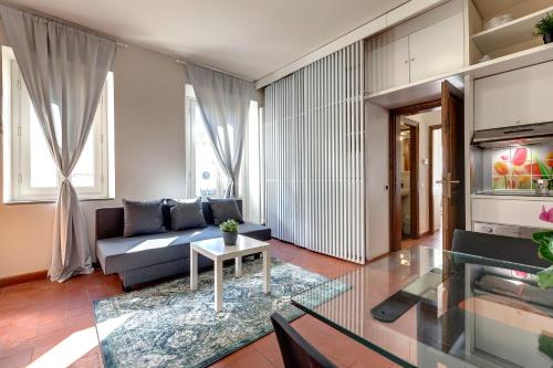 Guendalina Apartment by Mamo Florence