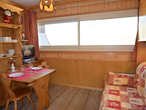 Studio équipé ski aux pieds - Les Menuires - FR-1-452-121