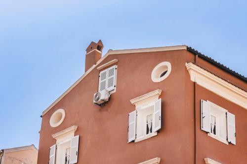 Bygningen som lejligheden ligger i