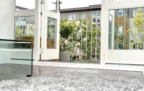 Heathrow Airport Serviced Apartments Free Parking & Gym