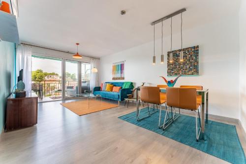 Beach Front Retro Hideaway in Salou