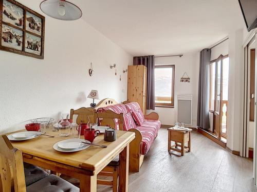 Appartement moderne et lumineux proche pistes avec balcon - FR-1-344-284