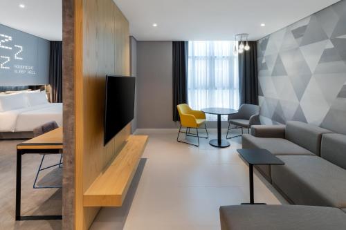 Posezení v ubytování Studio M Al Barsha Hotel by Millennium