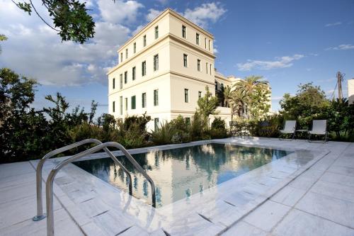 Poseidonion Grand Hotelの敷地内または近くにあるプール