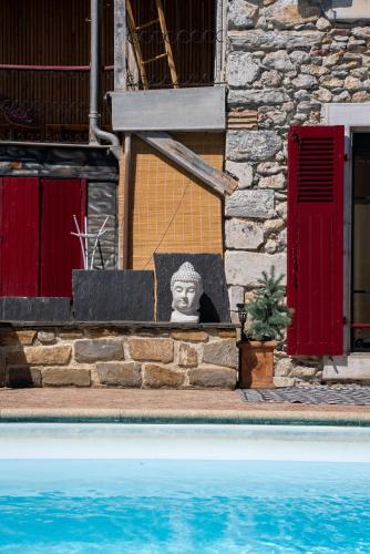 Piscina en o cerca de A Nouste chambres d'hotes et gite ONLY ADULTS