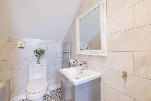 Cleethorpes Holiday Home SLEEPS 6にあるバスルーム