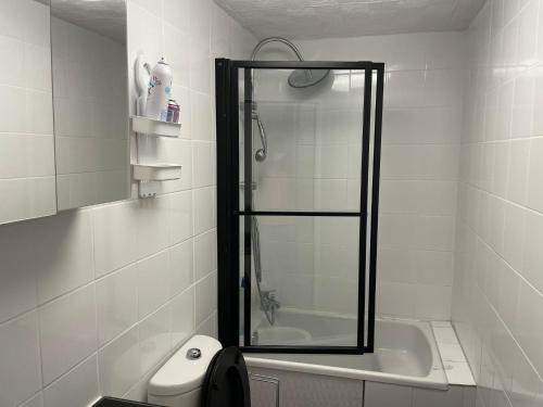 Ванная комната в CHAMBRE PRIVÉE Numéro 1 dans un Superbe appartement en colocation