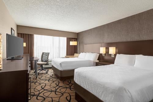 Katil atau katil-katil dalam bilik di Holiday Inn Boston - Cambridge Area by IHG