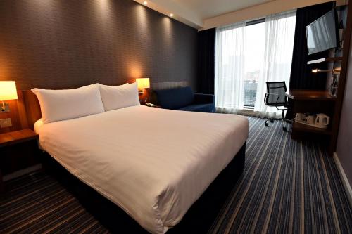Holiday Inn Express Manchester City Centre Arena, an IHG Hotel Image