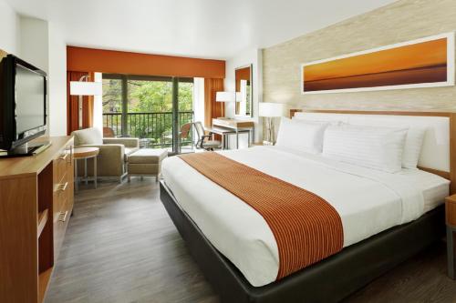 Holiday Inn San Antonio-Riverwalk, an IHG Hotel Image