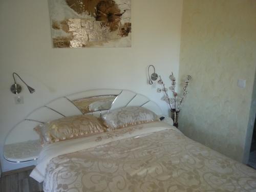 Una cama o camas en una habitación de Ferienhaus Kramser