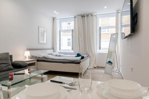 Lovely Studio near U1 Reumannplatz - 9 min from City Center