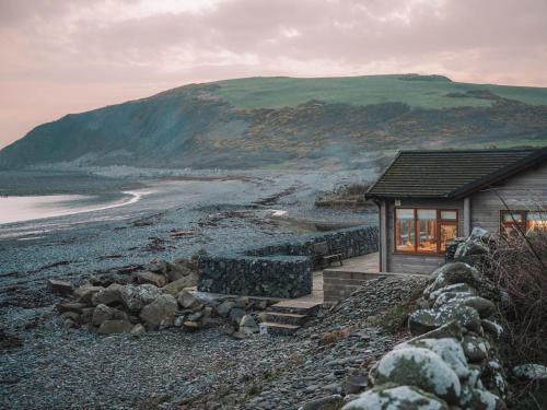 The Lodge on the Beach