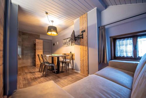 Ένα ή περισσότερα κρεβάτια σε δωμάτιο στο Chalet Colombo MyholidayLivigno