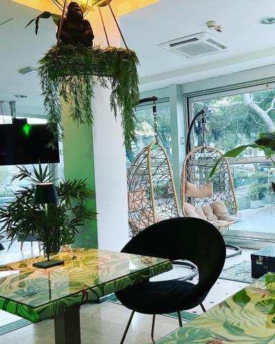 Posezení v ubytování Hotel Montecarlo - Vista Mare con Area Fitness