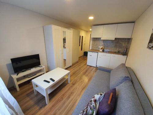 Dapur atau dapur kecil di Akropolis Apartment for You