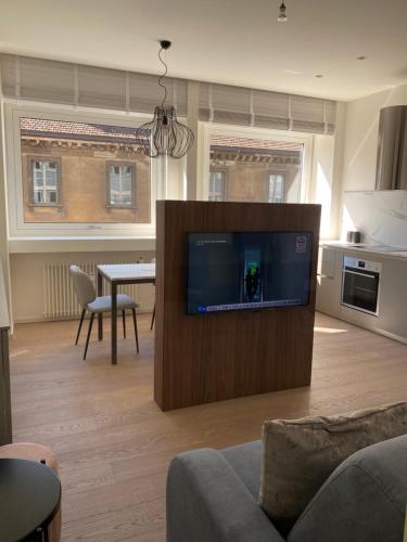Torino 64 - Duomo City Center Luxury Apartment Perfect x2!