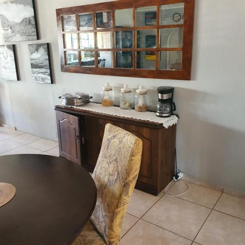 Dapur atau dapur kecil di New Beginnings B&B