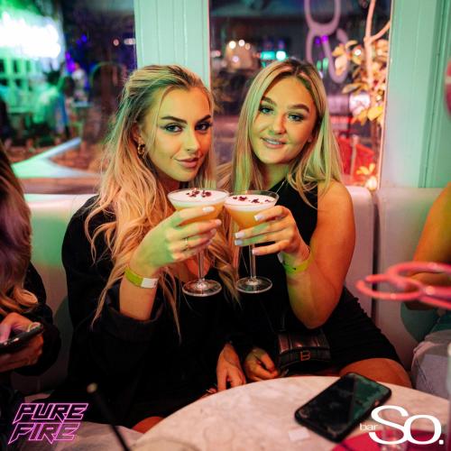 Nápoje v ubytování Royal Exeter Hotel