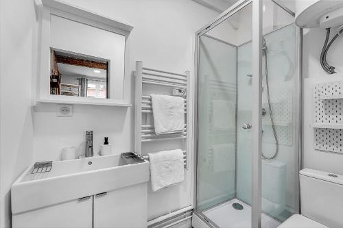 Getaway For 2 Beautiful Studio Near The Garonne