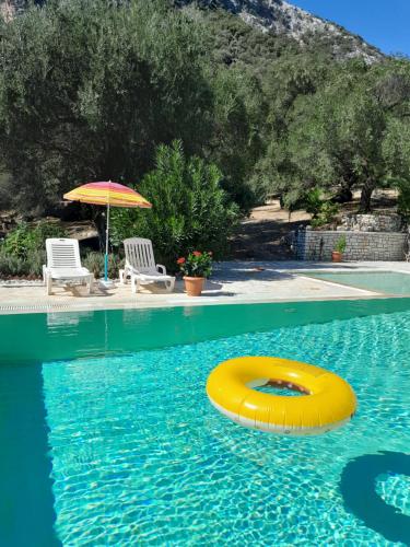 Swimmingpoolen hos eller tæt på Villa Stefanos Apartments by Hotelius