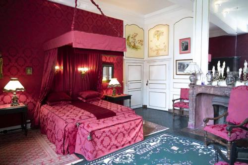 Posteľ alebo postele v izbe v ubytovaní Château du Boschet chambre Pierre de Lescouet