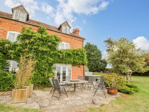 Brickbarns Farm House – Photos 2