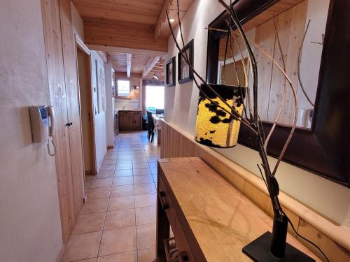 Grand appartement au cœur du village avec parking