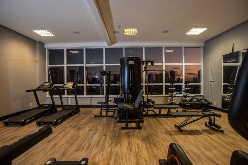 Fitness centrum a/nebo fitness zařízení v ubytování QS Marista Hotel by Atlas
