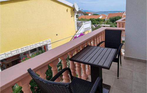 Nice apartment in Vir with WiFi
