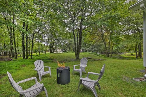 Φωτογραφία από το άλμπουμ του Charming Albrightsville Home with Gas Fire Pit! σε Albrightsville