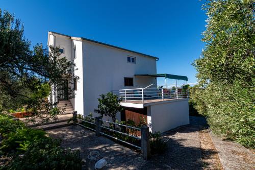 Apartments with parking space Racisce, Korcula - 20001