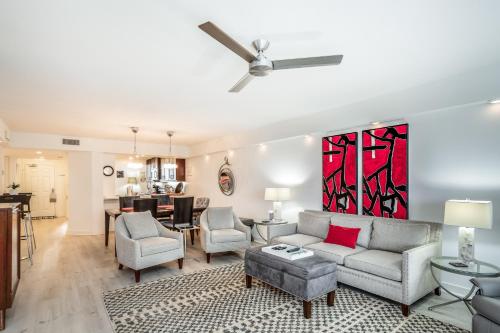 Vanderbilt Luxury Landing – Photos 2