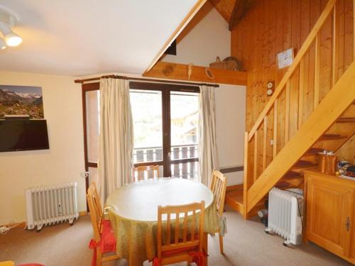 Appartement duplex au centre de Morzine, 4 pers., proche des télécabines, balcon, parking, MultiPass - FR-1-684-36