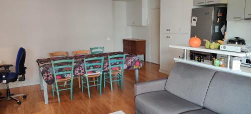 Imagen de la galería de Chambre chez l'habitant a 5 minutes du métro, en Ivry-sur-Seine