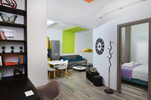 Posedenie v ubytovaní Colorful Apt. Near Nea Smirni Square